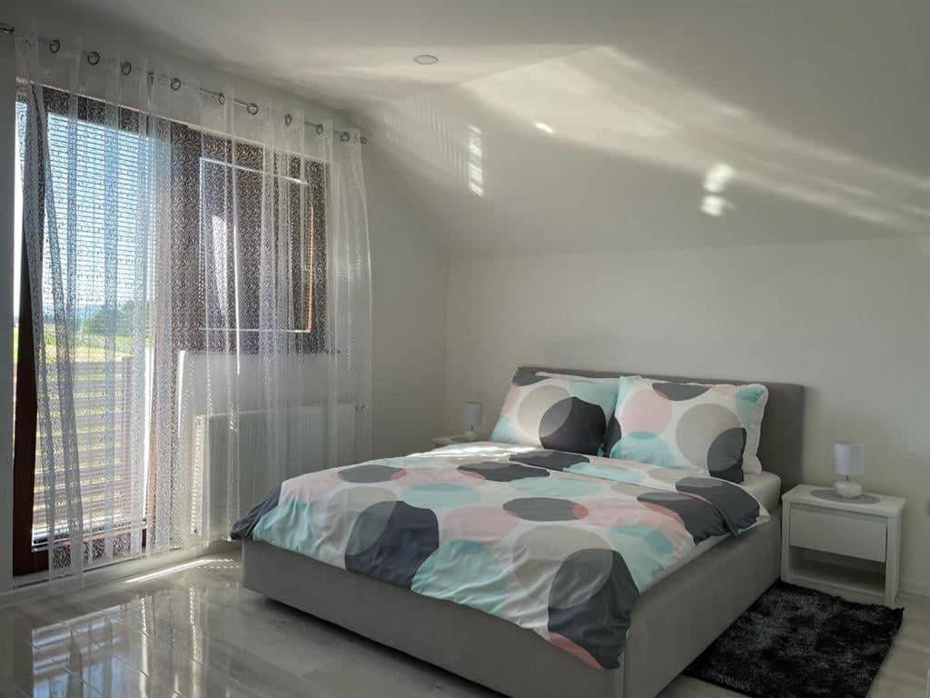Apartman Pavenka Оточац Екстер'єр фото